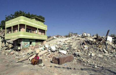 Earthqucik In Gujrat 2001