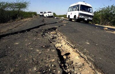 Earthqucik In Gujrat 2001